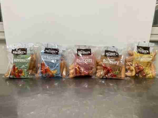 Hellers Selection Of Pre Cooked Sausages (1kg)